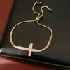 Pulseira de Cruz com Zircônia Estilo Minimalista com Toque de Luxo, Pulseira de Nicho de Luxo Leve, Joia de Mão Exquisita e Elegante Atacado