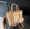 Bolsa de Mão com Estampa de Moda Super Popular Feminina Chegada Nova 2025 Versátil Bolsa de Ombro de Nicho Popular na Internet Bolsa Transversal Popular