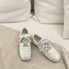 Zapatillas de entrenamiento alemanas para mujer 2026 versátiles ligeras suela blanda casual deportivas de tabla Zapatos Argan correas cruzadas de ballet francés