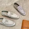Mocasines Retro de Ante de Lujo Ligero Guangzhou con Hebilla de Metal Colgante, Zapatos Planos con Suelas Suaves, Zapatos Slip-On Estilo Británico para el Trabajo