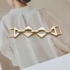 Estilo simples e individual corrente de metal geométrica sensação de alta qualidade conector de alça de ombro para casaco jaqueta ferragens caixa de embalagem fivela decorativa