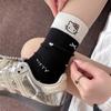 Calcetines de Lana y Cachemira para Mujer en Otoño e Invierno, Lindos Calcetines de Media Pantorrilla Bordados de Gato de Dibujos Animados con Lazos, Calcetines de Felpa Cálidos y que Mantienen la Temperatura