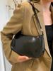 Bolso nuevo de otoño e invierno de este año para mujer, nicho retro, bolso cuadrado pequeño, casual, simple, de hombro, moda nicho, tendencia, de axila