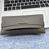 Estojo de Couro Elegante e Estiloso para Óculos, Bolsa Macia, Conveniente para Transportar, Estojo de PVC para Óculos de Sol, Bolsa para Olhos