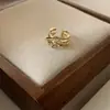 Brinco Clipe de Osso da Orelha Empilhável Zircônia Cruzada Luxo Leve Nova Moda Brincos Distintivos Doce Cool Metal Brincos de Múltiplas Camadas sem Furos na Orelha