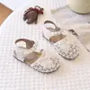 Sandálias de Malha Vazadas com Laços para Meninas Sapatos de Princesa Respiráveis Novidades de Verão 2026 Sapatos Casuais Antiderrapantes para Meninas