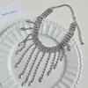 Collar de Borlas Exageradas con Forma de Gota de Agua Incrustado de Diamantes de Lujo Europeo y Americano Moda Femenina Collar de Nicho Cadena para la Clavícula de Lujo Accesible