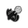 Gato Negro de Dibujos Animados Animal Lindo Broche Elegante Versátil Calabozo Dados Periférico Insignia de Metal Accesorios