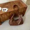 Bolso Femenino para Axila 2026 Nuevo Estilo Tendencia Otoño Retro para Viajes Diarios Bolso de Hombro Único Gama Alta Nicho Cruzado Bolso de Media Luna