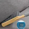 Escova de Limpeza Multifuncional para Casa e Carro - Escova de Poeira com Cerdas Macias para Cama, Sofá, Teclado, Interior do Carro - Cabo de Aço Inoxidável e Esponja, Armazenamento Fácil para Pendurar (3 cores)