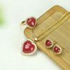 Colgante de cinabrio con incrustaciones de lujo ligero para mujer, collar de amor de arena púrpura, aretes, anillo, venta al por mayor en vivo, se puede distribuir