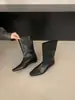 Primeiro Encontro Ji Bota de Equitação Quadrada Estreita Salto Anabela Afinando Panturrilha Larga Feminina 2026 Outono/Inverno Nova Bota Média Simples Francesa