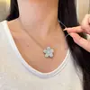 Colar Flor de Diamante Completo Prata Sorte Novo Estilo 2026 Luxo Leve Elegante Exquisito Corrente Clavícula de Alto Padrão Joia Personalização
