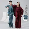 Diseñado con un sentido de estilo chino, Ropa de práctica de danza moderna, Camisa unisex holgada de manga larga con paneles fluidos, Atuendo de actuación de danza china