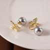 Diseño Personalizado Mariposa Perla Aretes Delanteros y Traseros Clip para Oreja de Silicona Tipo Placa de Mosquito Sin Oreja para Mujer Decoración de Moda Elegante