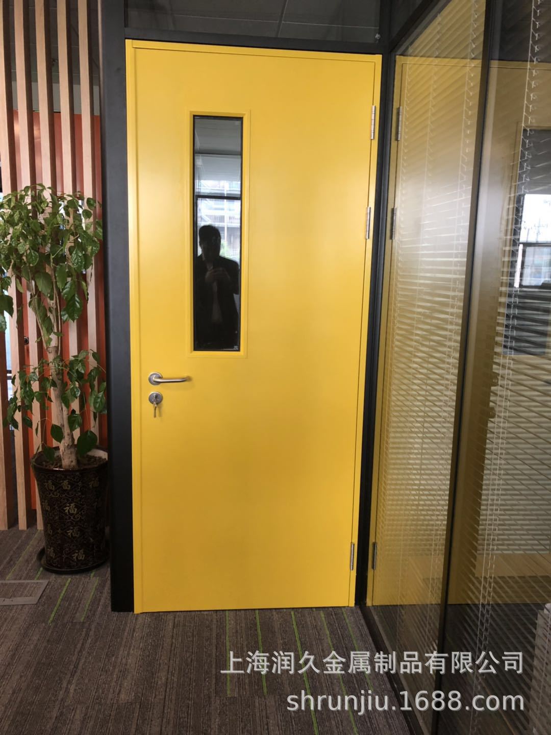 防火门实物