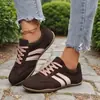 Tênis de treino retro alemão transfronteiriço para mulheres, sapatos casuais de sola plana color block, tênis versáteis com cadarço estilo europeu e americano, prontos para exportação