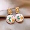 Brincos Estilo Ins de Alta Qualidade com Design de Pérolas Barrocas Jardim de Monet Brincos Elegantes Novos Brincos Versáteis 2025