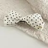 Pinza de plátano con lazo de lunares blancos y negros estilo coreano para mujer, pinza de garra para coleta alta, accesorio para el cabello de pinza vertical en la parte posterior de la cabeza atmosférico