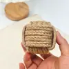 Accesorios para el Hogar de Cuerda de Cáñamo Personalizados Set de Suministros para Mascotas Anti-Arañazos de Gato Venta al por Mayor Bola de Cuerda de Cáñamo Natural Inofensiva Juguete para Gato