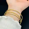 Uma Pulseira de Ouro Pesada, Sólida, Tradicional, Estilo Étnico, Que Não Desbota para Mulheres, Joia de Pulseira Simples de Aço Titânio