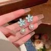 Aretes de Flor de Ojo de Gato Azul y Perla para Mujer, Aretes de Lujo Ligero de Nicho de Alta Gama, Aretes Elegantes y Frescos para el Trabajo