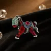 Broche Caballo del Zodiaco 2026, Personalizado y Exquisito, Pin de Moda de Diseño de Alta Gama para Trajes y Abrigos, Idea de Regalo