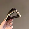 Nuevo Clip Triangular de Perla con Diseño de Nicho, Clip Elegante de Alta Gama con Pedrería para Cola de Caballo, Pinza de Tiburón para el Trasero de la Cabeza para Viajeros