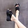 Sandalias Antideslizantes de Suela Gruesa para Aumentar la Altura 2026 Primavera y Verano Nuevas Versátiles de Moda Chanclas de Cuña para Mujer Uso en Exteriores Chanclas para Mujer