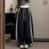Pantalones Deportivos Rayados de Algodón Chino Cuidadosamente Seleccionados para Mujer Otoño Invierno 2026 Nuevos Pantalones de Parches de Bloque de Color Estilo Guadaña Cintura Alta Pierna Recta Ancha