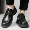Zapatos de cuero para hombre de suela gruesa negra, zapatos de trabajo con cordones estilo británico, cuero suave, resistentes al desgaste, que aumentan la altura, zapatos formales para novio