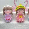 Llavero Colgante de Dibujos Animados Niña Linda Trenza Niña Horneando Pastel Adornos Pequeños Colgante de Bolsa para Pareja Regalo