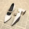 Comercio Exterior Transfronterizo Zapatos Individuales Retro Moda Mary Janes Verano Nuevos Zapatos de Mujer Elegantes Versátiles Zapatos de Charol Tacón Medio Zapatos de Moda
