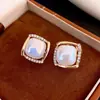 Pendientes Cuadrados de Perlas Geométricas Retro Franceses de Aguja Plateada, Lujo Ligero, Pendientes de Alta Gama, Pendientes Elegantes, Exquisitos y Versátiles para Mujer