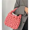 Nueva bolsa de terciopelo, bolsa tejida a mano DIY, bolso de mano de hilo hilado con núcleo de terciopelo de cristal, procesamiento personalizado y venta al por mayor OEM