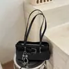 Bolso Pequeño de Mezclilla Vintage para Mujer 2026 Modelo Nuevo Bolso Tote para el Trabajo Moda de Verano Versátil Bolso de Hombro/Debajo del Brazo