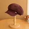 Gorra de ante de pintor, gorra octogonal retro coreana color café, gorra de mujer de alta calidad que hace que la cara se vea más pequeña, gorra de vendedor de periódicos estilo británico