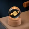Madera Maciza Bola de Cristal Giratoria Luz de Noche Cielo Estrellado Adorno de Escritorio Creativo Artesanía Temporada de Graduación Regalo Personalizado
