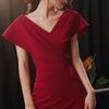 Vestido de Brindis de Novia 2026 Verano Nuevo Estilo Rojo Cuello en V Sirena Elegante Vestido de Noche para Anfitrión Banquete Vestido Largo