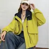 Jaqueta casual com capuz color block de alta qualidade para mulheres, 26 novos estilos primavera/outono, corte solto para figuras petites, jaqueta que rejuvenesce para o início do outono