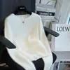 Suéter de Tricô Macio com Gola Redonda, Peça Única Sem Costura em Lã Cashmere Escovada, de Hong Kong e Americano, para Mulheres, Adequado para Usar em Camadas no Outono e Inverno
