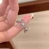 Anillo Dulce de Flor Hueca para Mujer, Exquisito y Elegante, Anillo Abierto de Moda de Lujo Ligero, Tendencia Anillo de Dedo Índice Nicho Estilo Ins