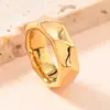 Europa e Estados Unidos anel de titânio e aço cruzado quente personalidade exagerada fundição irregular anel com múltiplos diamantes banho de ouro 18k joia