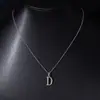 Colar Pingente de Letra com Design Único, Corrente de Clavícula Versátil e Fashion em Aço Titânio, Não Desbota, Gargantilha de Aço Inoxidável de Luxo Leve