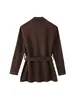 Blazer elegante de camurça sintética marrom escuro de comércio exterior transfronteiriço para mulheres com lapela, abotoamento simples, cinto e design de cintura com laço