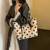 Bolso grande de moda para mujer 2026 Moda coreana diseño de nicho bolso de hombro personalizado bolso tote de lunares