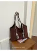 Bufanda de seda de moda al por mayor, bolso tote grande para mujer, nuevo estilo retro casual, bolso de hombro súper popular para ir al trabajo, bolso de axila
