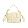 Bolso pequeño para mujer 2026 nuevo bolso cruzado de moda, diseño de nicho, versátil, sensación de alta gama, popular y súper moderno minibolso