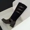 Otoño/Invierno 2026 Botas Largas de Piel de Vaca Punta Redonda Tacón Medio Hebilla Bloque de Color Botas Arrugadas Estilo Coreano Botas de Caballero Perezoso para Mujer
