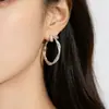 Ear Cuff Francés Redondo Grande con Bobina Integrada Sin Perforación Exquisito Diseño Personalizado Simple y Elegante Hace que la Cara Parezca Más Pequeña